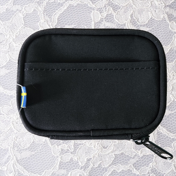 Black Fjallraven Kanken Card Holder / Wallet - Picture 3 of 3